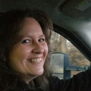 Meet your Posher, Laurie